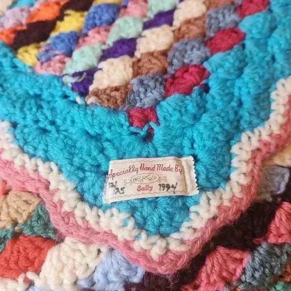 Hand Crochet Colorful Granny Blanket 80×21.5 Queen size - Picture 7 of 7